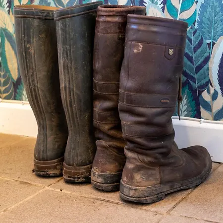 Stockwood House By Cliftonvalley