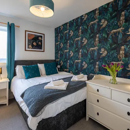 Holiday home Stockwood House By Cliftonvalley Bristol