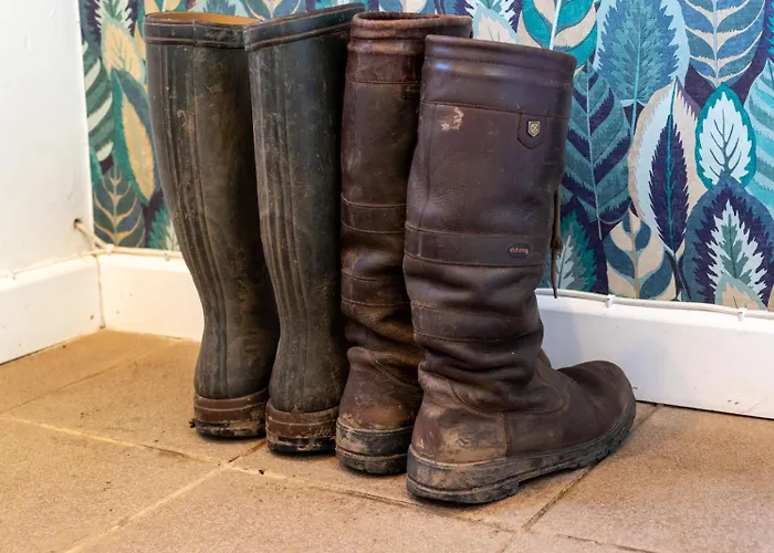 Stockwood House By Cliftonvalley