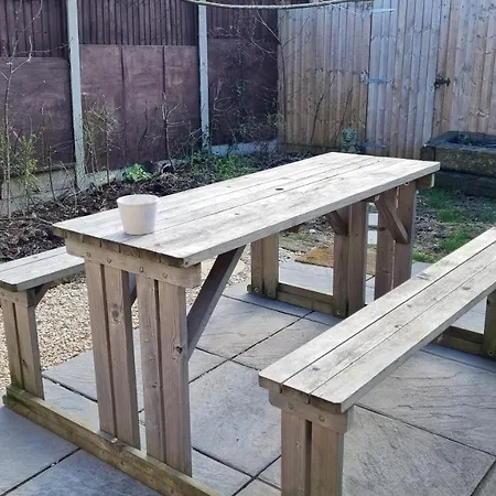 Stockwood House By Cliftonvalley Bristol